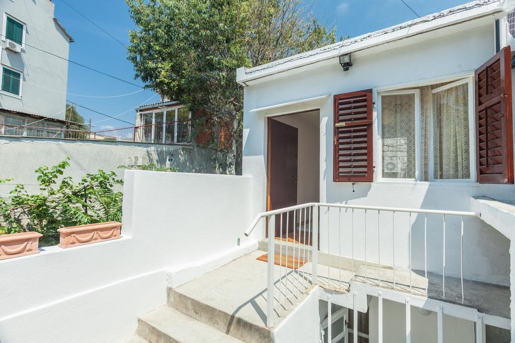 Charming Old Stone House Apartment Split Exterior foto